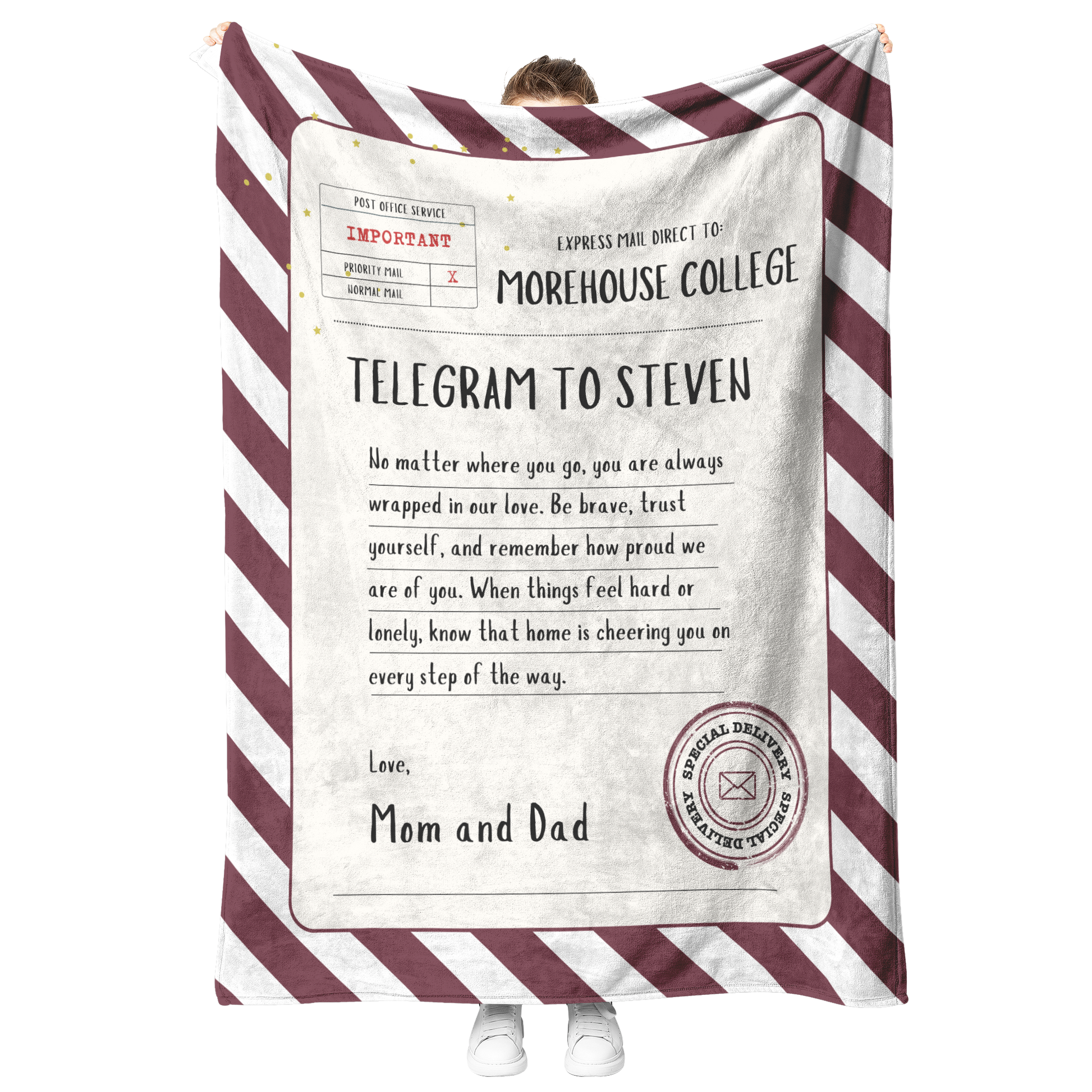 College_Bound_Sherpa_Blanket_V_Blanket_Model_Mockup.png_15316693