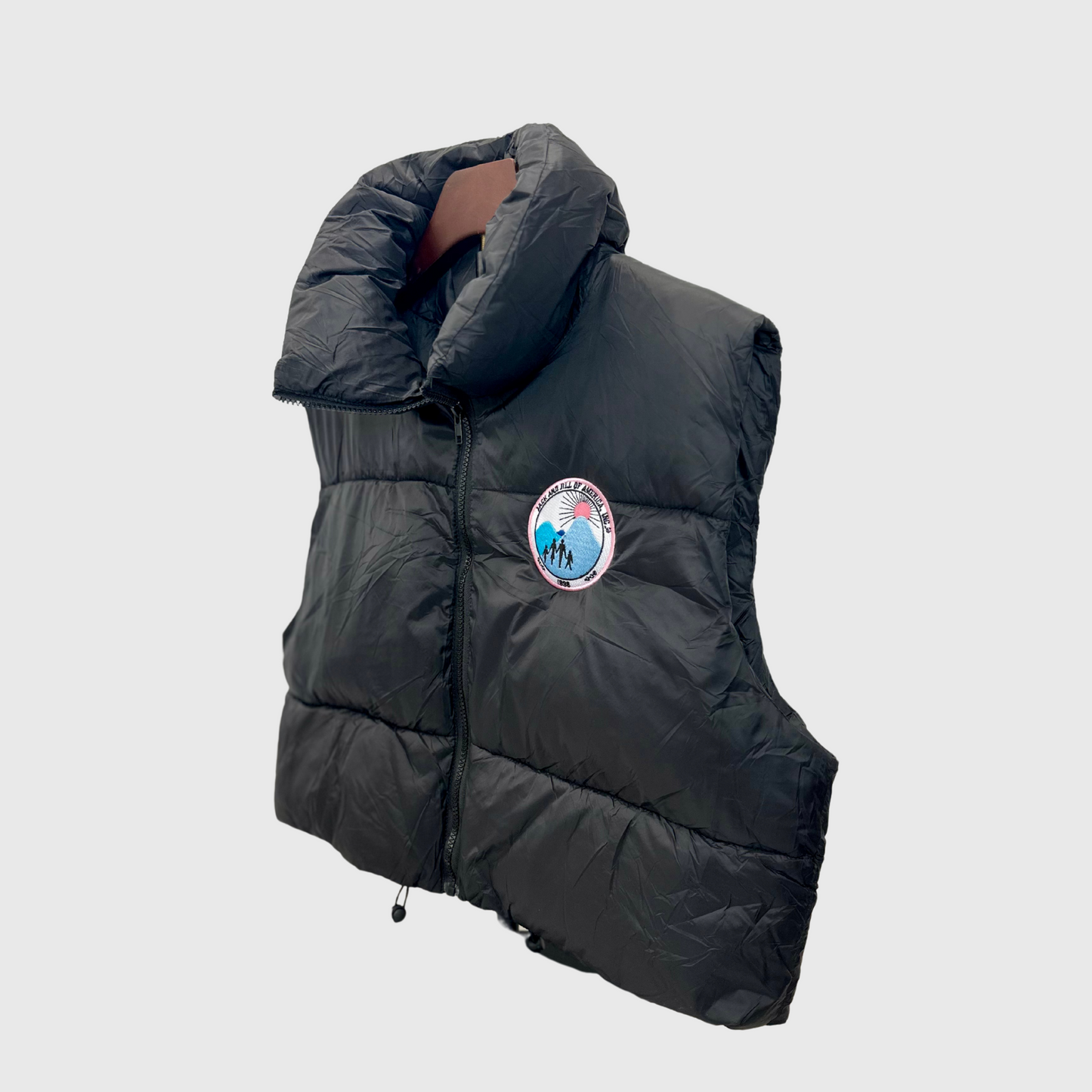 jack and jill of america apparel - cropped puffer vest with embroidered logo patch
